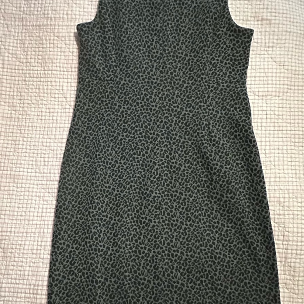 Chico's Elegant Black and Gray Midi Dress